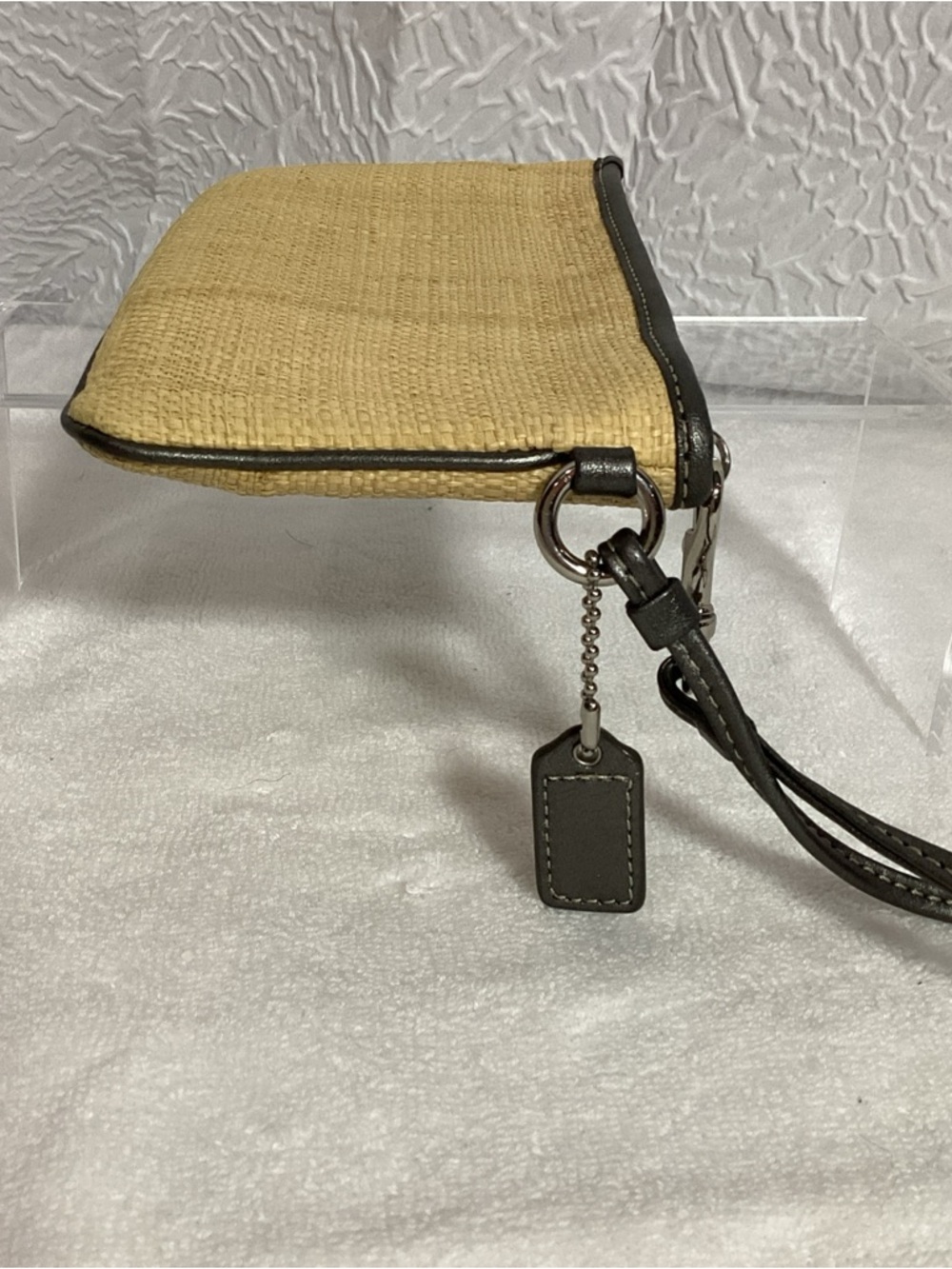 Coach Y2K Hamptons Archive 10th Anniversary Straw Metallic Flower Wristlet - Picture 8 of 12